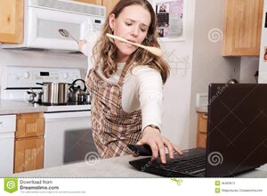 busy-woman-multitasking-working-kitchen-46483874-e1458328825708.jpg