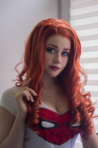 mary_jane_watson_by_anastasiakomori-dc1tv61.jpg